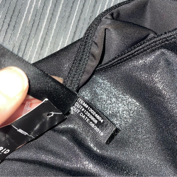 Torrid NWT! Bralette Black Metallic Top Gun Long Sleeve Stretch Crop Top Size 2 - Picture 8 of 12